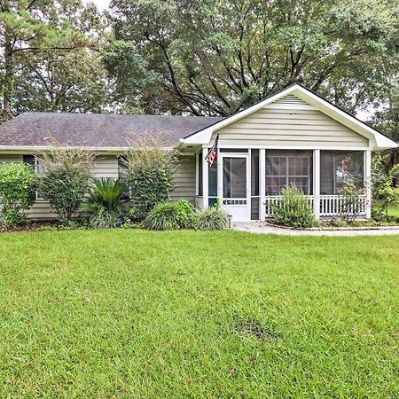 Peaceful Beaufort Home With Front Porch And Grill 外观 照片