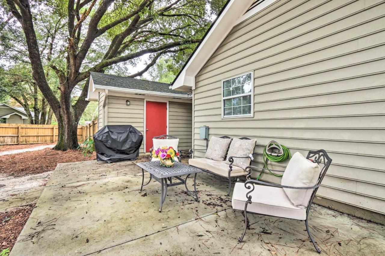 Peaceful Beaufort Home With Front Porch And Grill 外观 照片